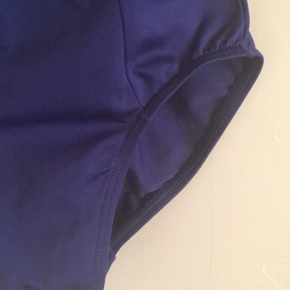 Motionwear Cross Back Danceflex Leotard—Small - Picture 2 of 5